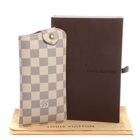 sunglass hut louis vuitton|louis vuitton sunglass pouch.